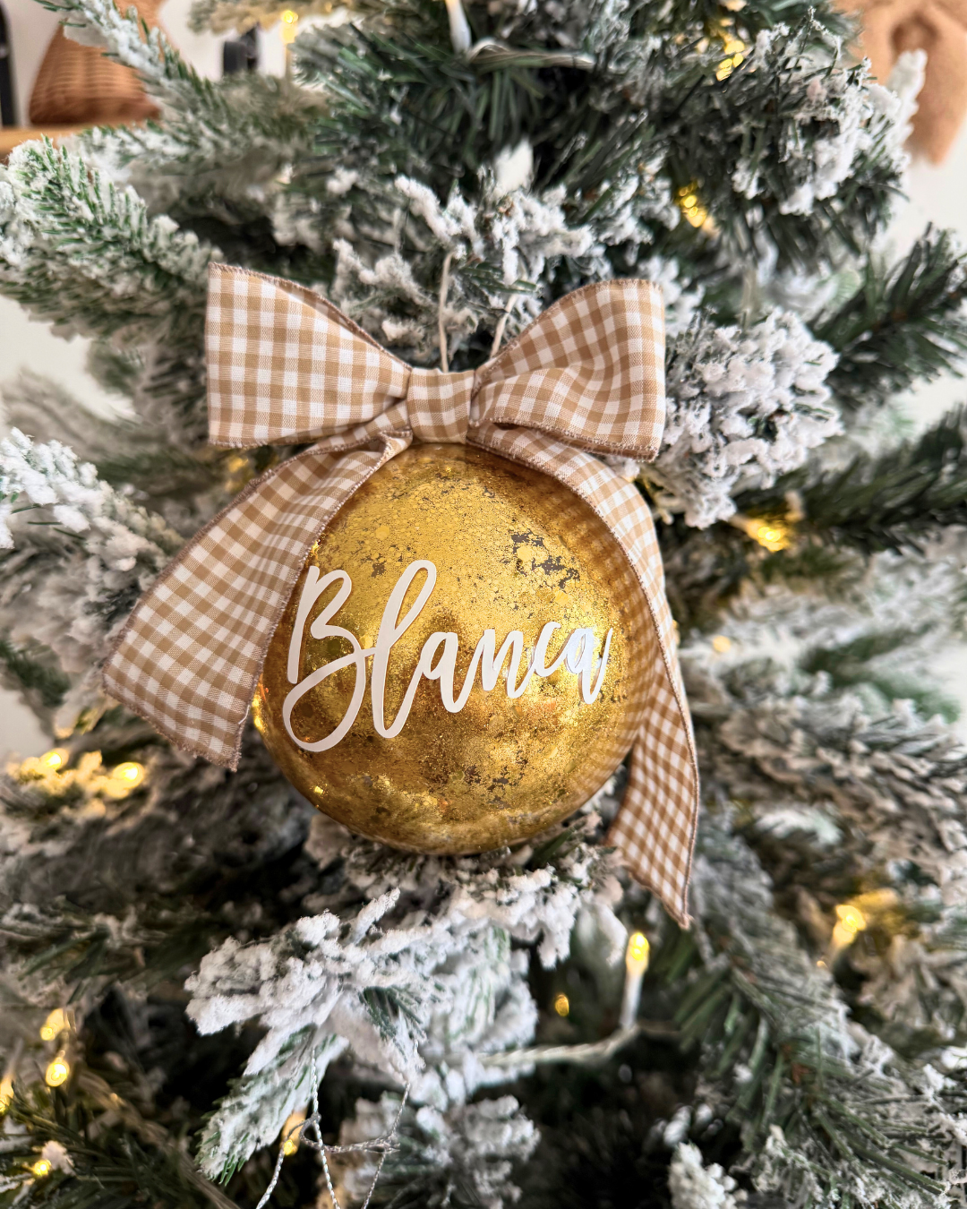 Bola de Navidad con Glitter y Nombre Personalizado - Dorada