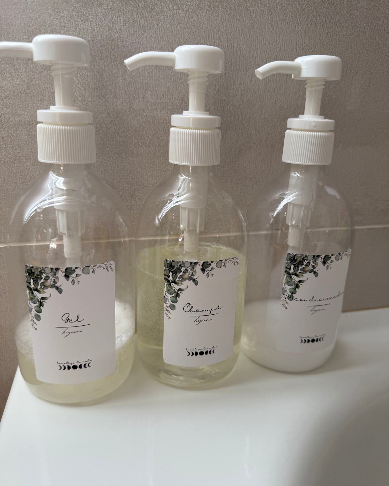 Dispensador de productos de higiene