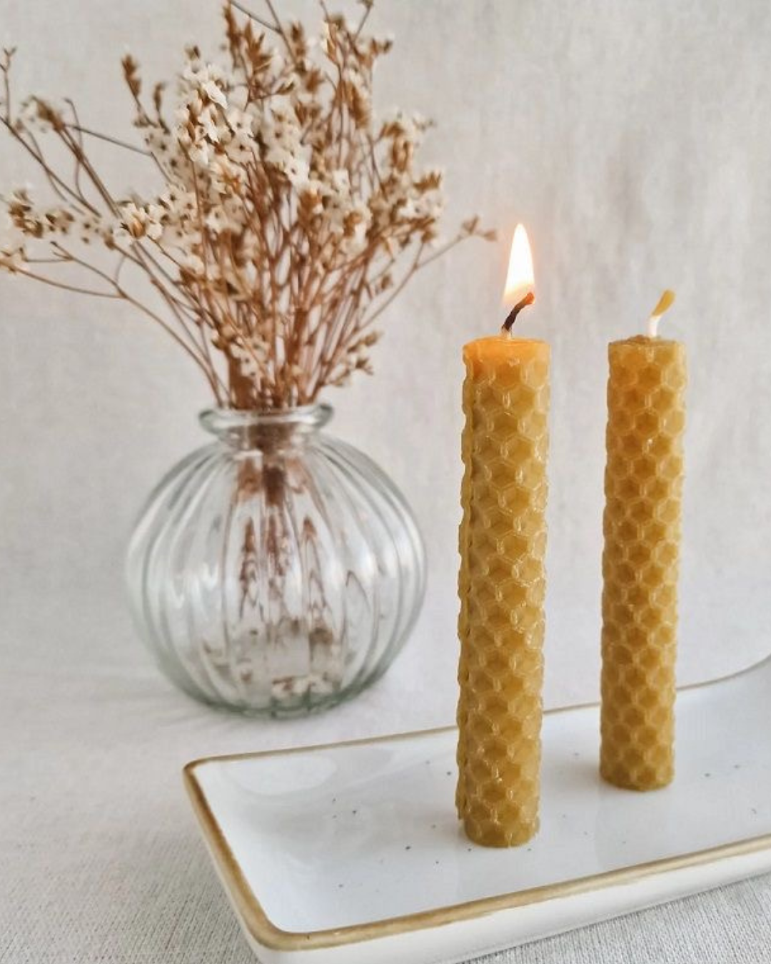 Vela de miel artesanal – 100% cera de abeja y mecha natural