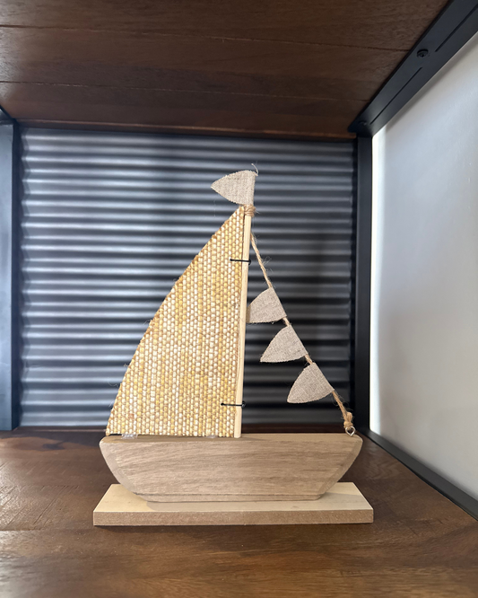 Barco madera y yute